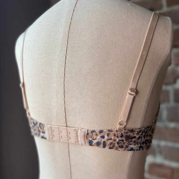 Retro lace bralette in leopard print from Hanky Panky. 32B - Picture 3 of 3